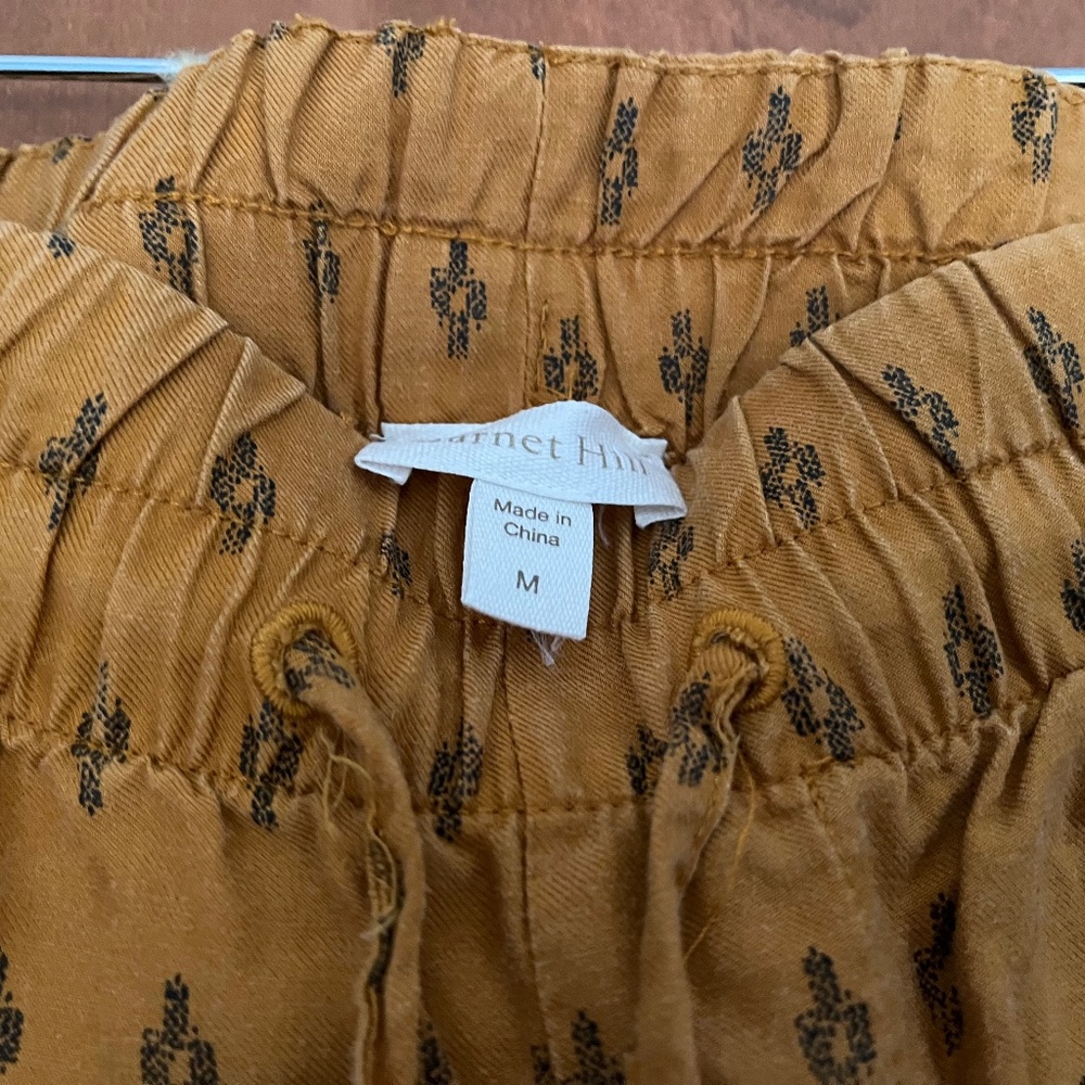 Womens size medium pant
